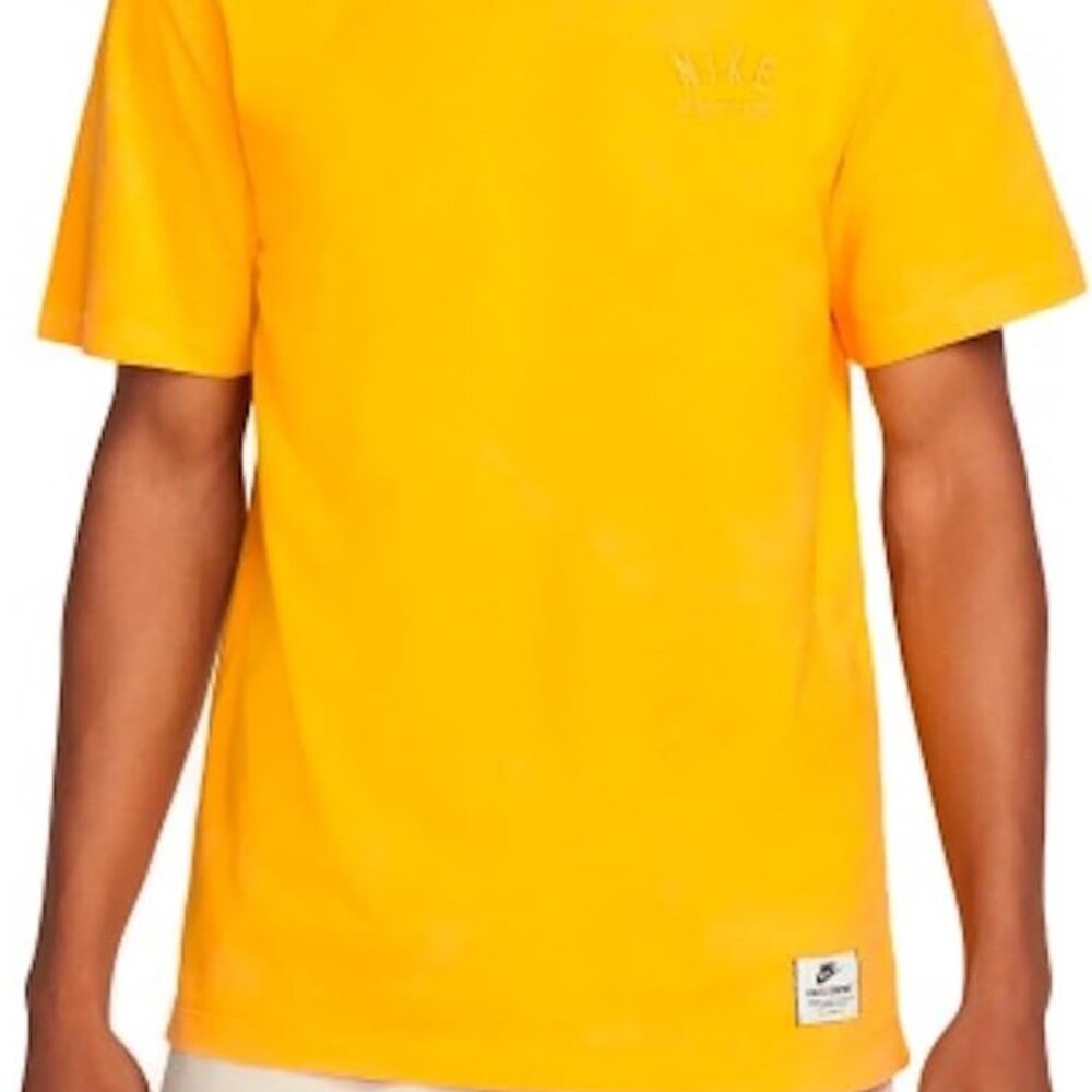 Yellow Nike short sleeve (XL) NWT!